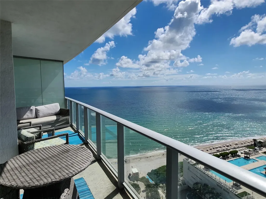 4111 S Ocean Drive Hollywood FL 33019