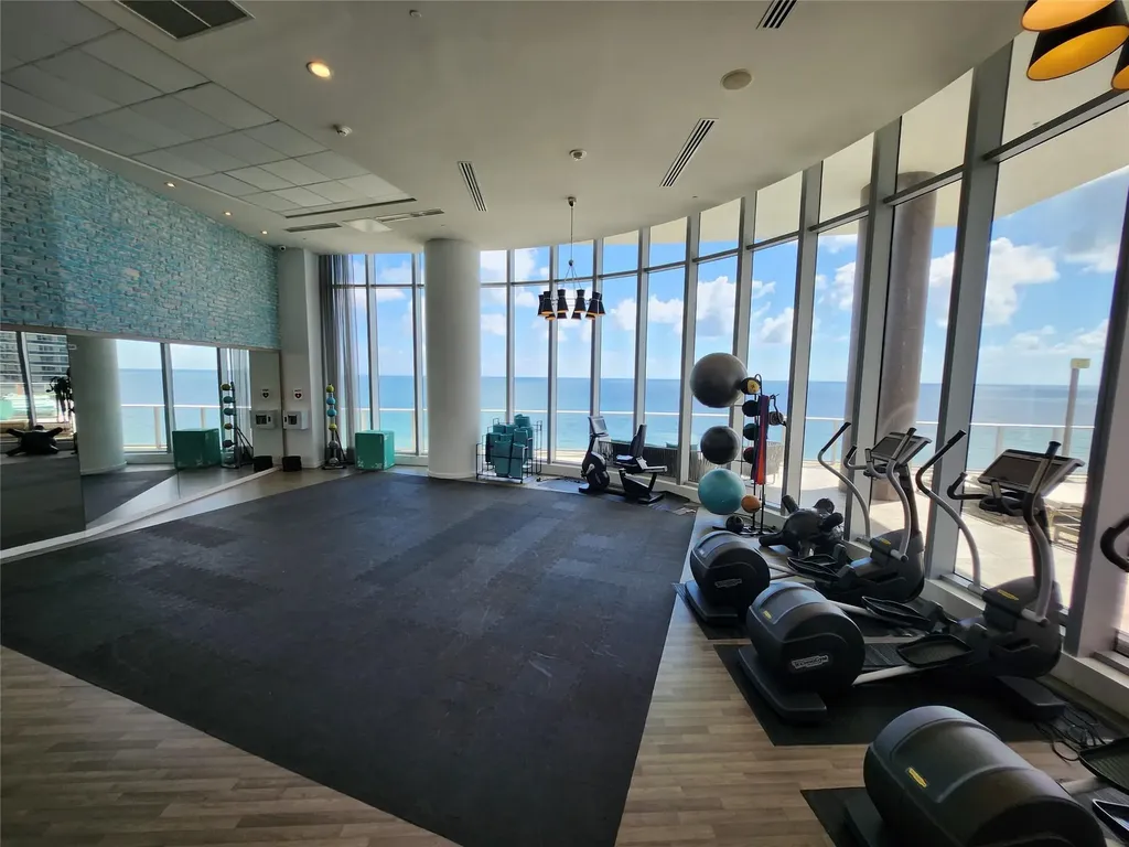 4111 S Ocean Drive Hollywood FL 33019
