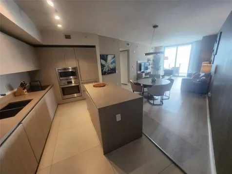 4111 S Ocean Drive Hollywood FL 33019