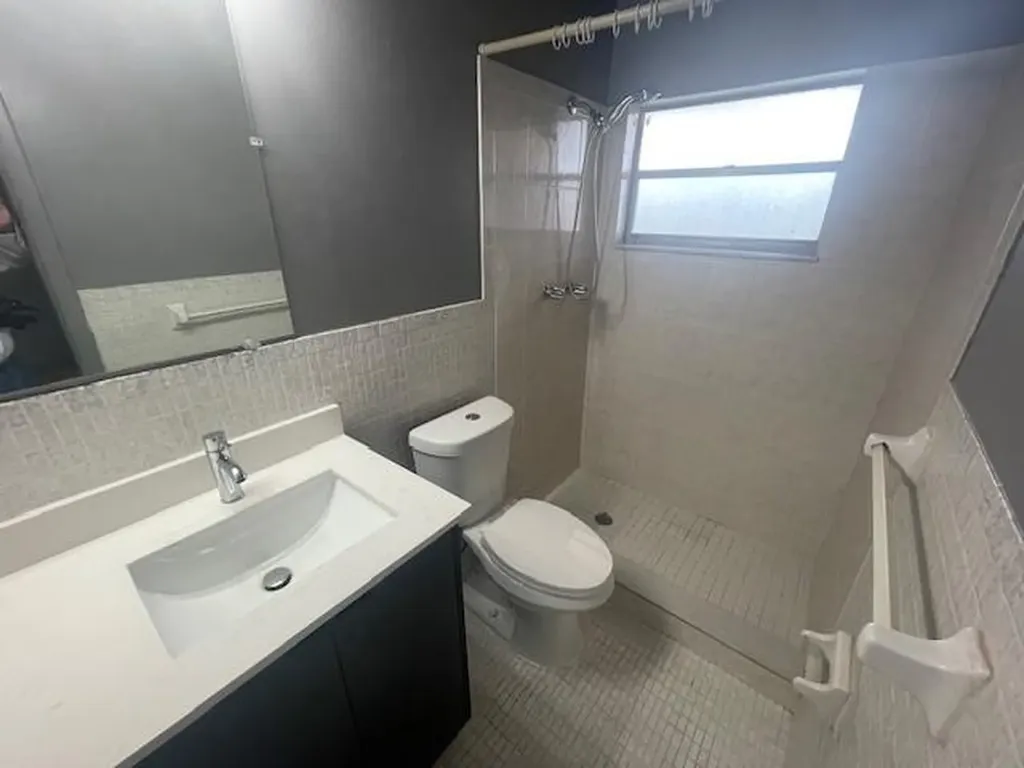 4725 SW 65th Avenue Davie FL 33314