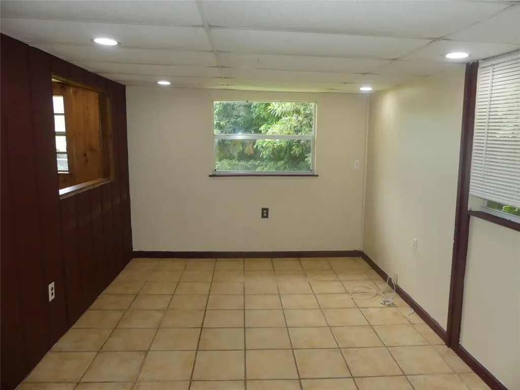 4725 SW 65th Avenue Davie FL 33314