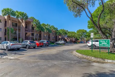 7247 Ashmont Circle Tamarac FL 33321