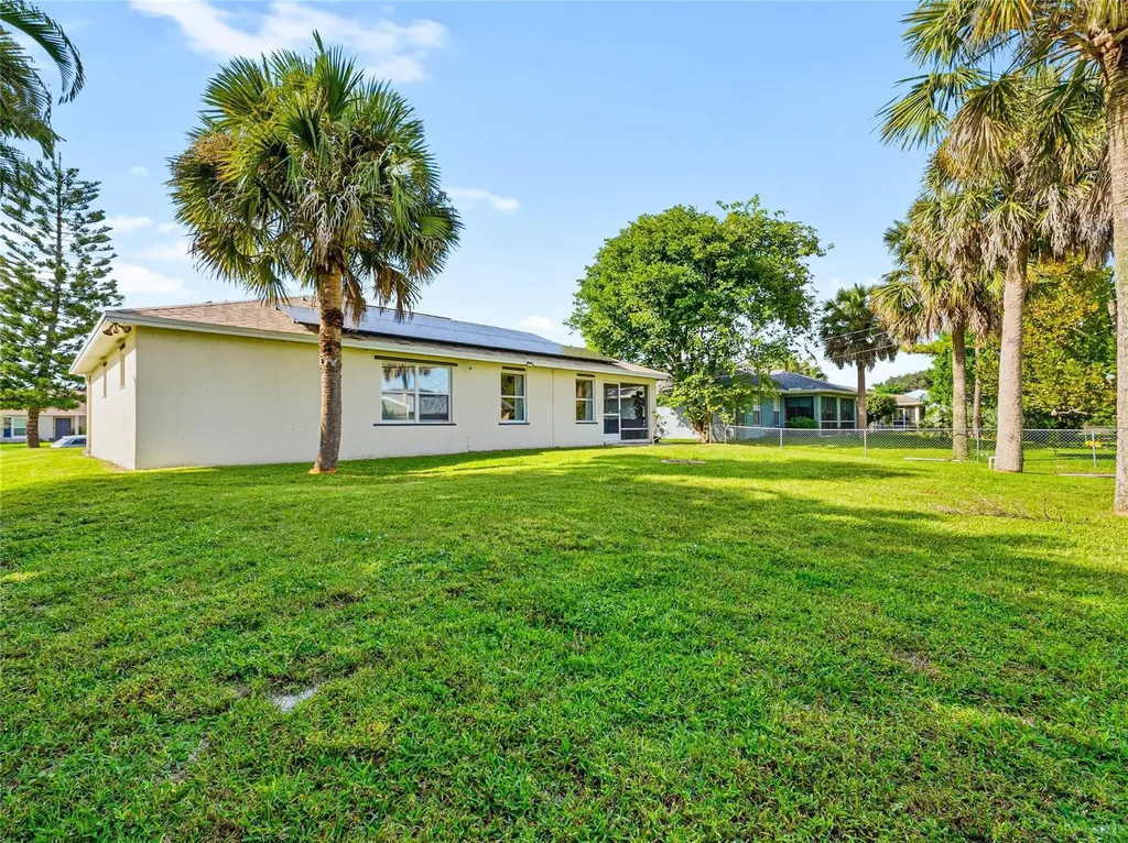 2537 SW Deckard Street SW Port St Lucie FL 34953