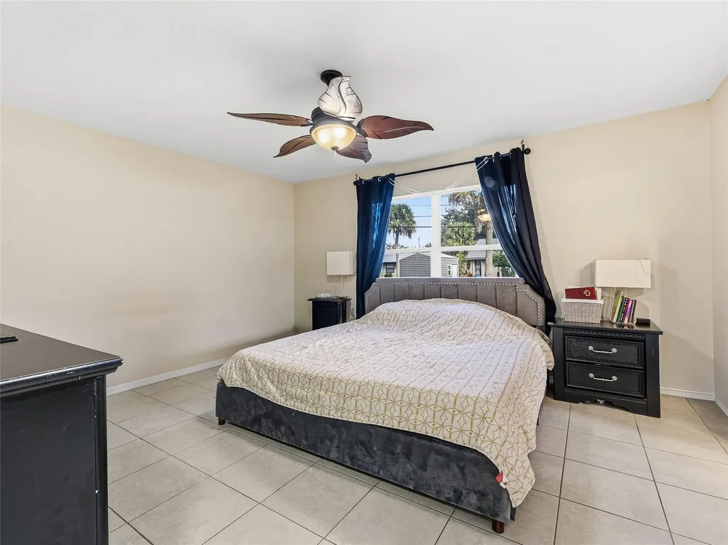 2537 SW Deckard Street SW Port St Lucie FL 34953