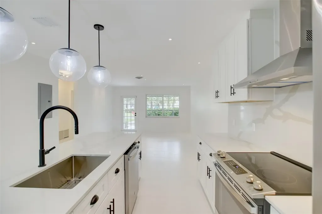 820 NE 23rd Avenue Pompano Beach FL 33062