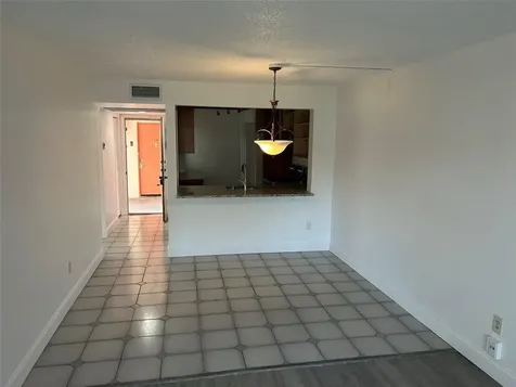 871 NE 207th Terrace Miami FL 33179