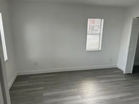 871 NE 207th Terrace Miami FL 33179