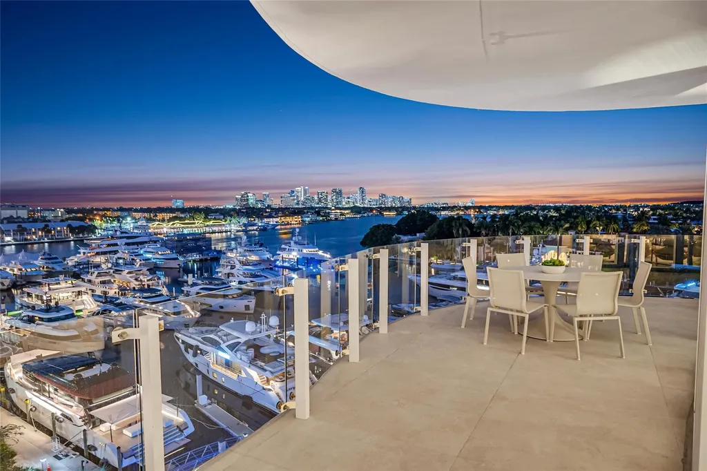 2241 SE 17th Street Fort Lauderdale FL 33316