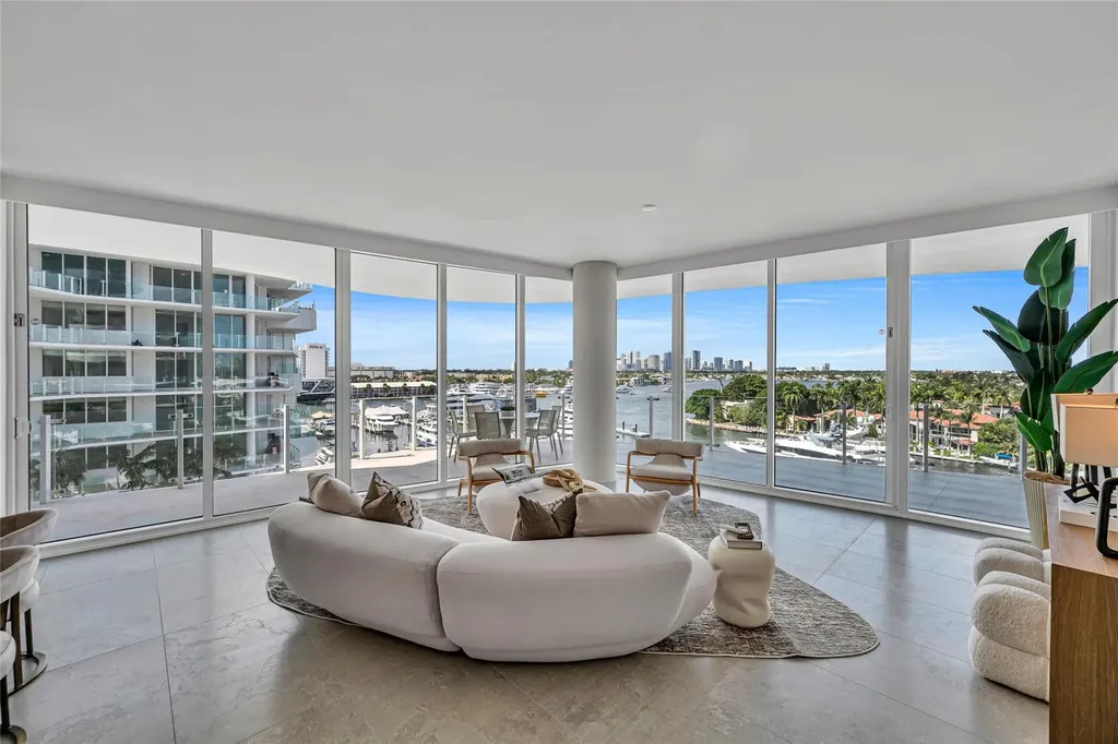 2241 SE 17th Street Fort Lauderdale FL 33316