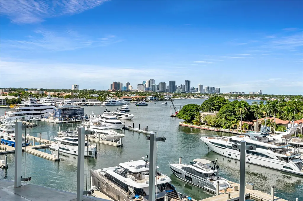 2241 SE 17th Street Fort Lauderdale FL 33316