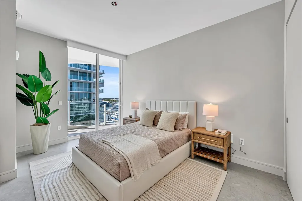 2241 SE 17th Street Fort Lauderdale FL 33316