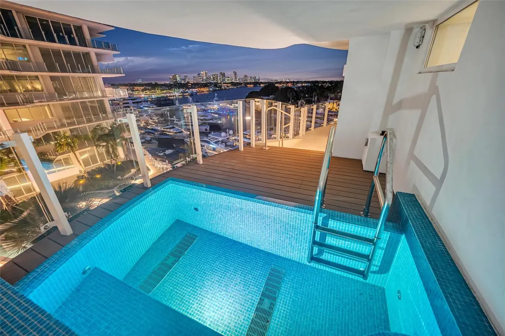2241 SE 17th Street Fort Lauderdale FL 33316