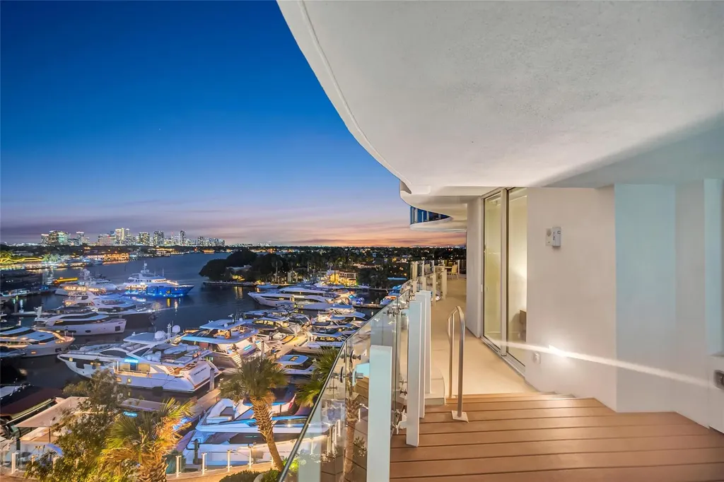 2241 SE 17th Street Fort Lauderdale FL 33316