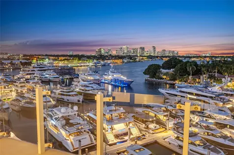 2241 SE 17th Street Fort Lauderdale FL 33316