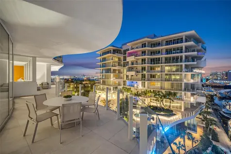 2241 SE 17th Street Fort Lauderdale FL 33316