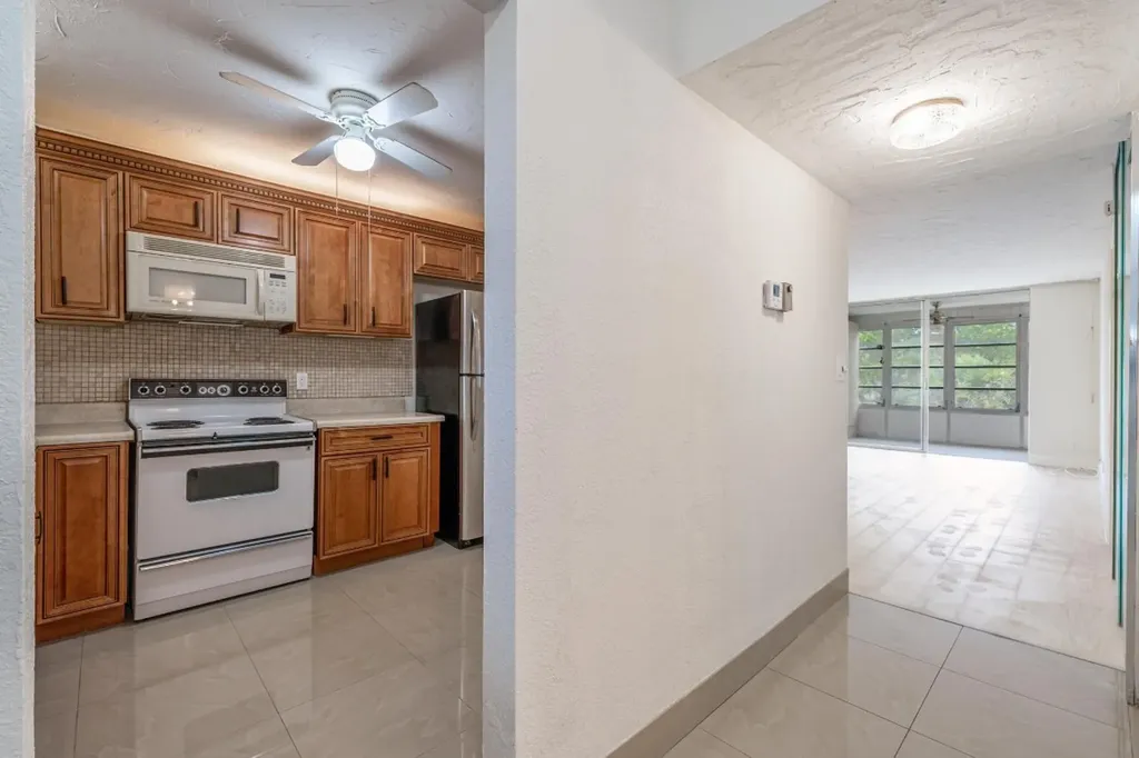 2551 Aragon Boulevard Sunrise FL 33322