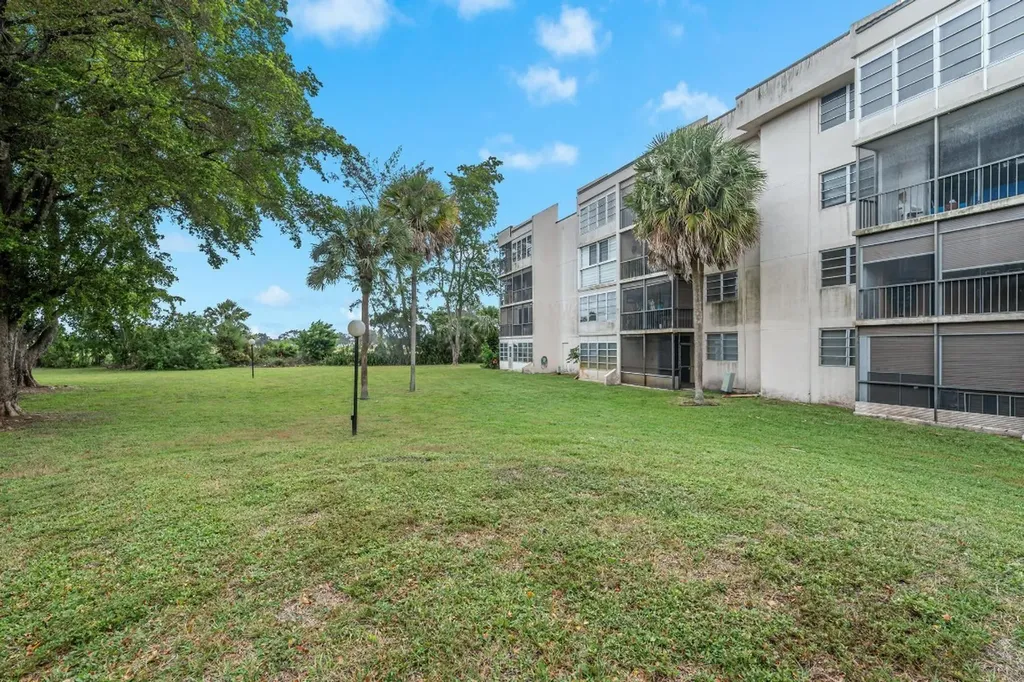 2551 Aragon Boulevard Sunrise FL 33322