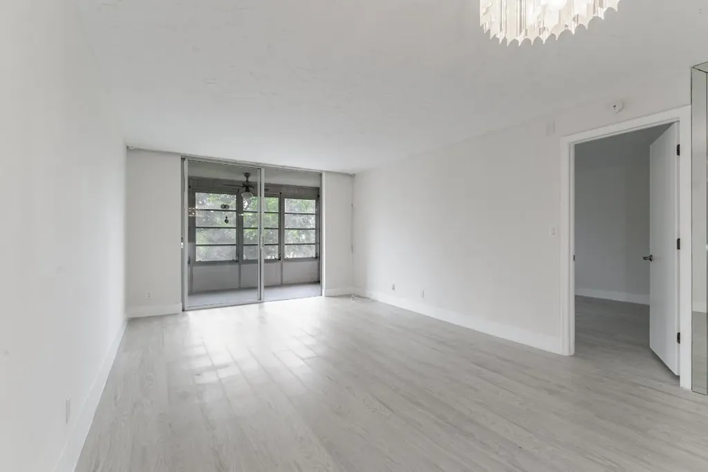 2551 Aragon Boulevard Sunrise FL 33322