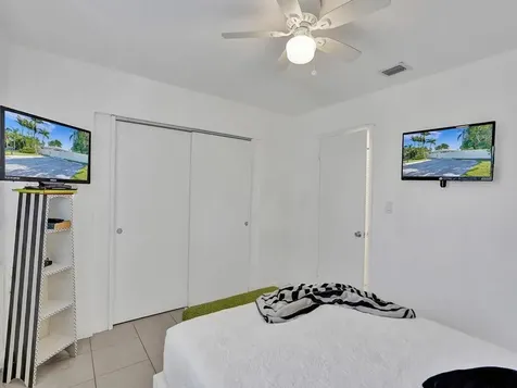 4422 Seagrape Drive Lauderdale By The Sea FL 33308