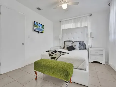 4422 Seagrape Drive Lauderdale By The Sea FL 33308