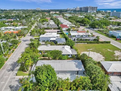 4422 Seagrape Drive Lauderdale By The Sea FL 33308