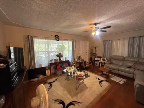 812 S Federal Highway Lake Worth Beach FL 33460