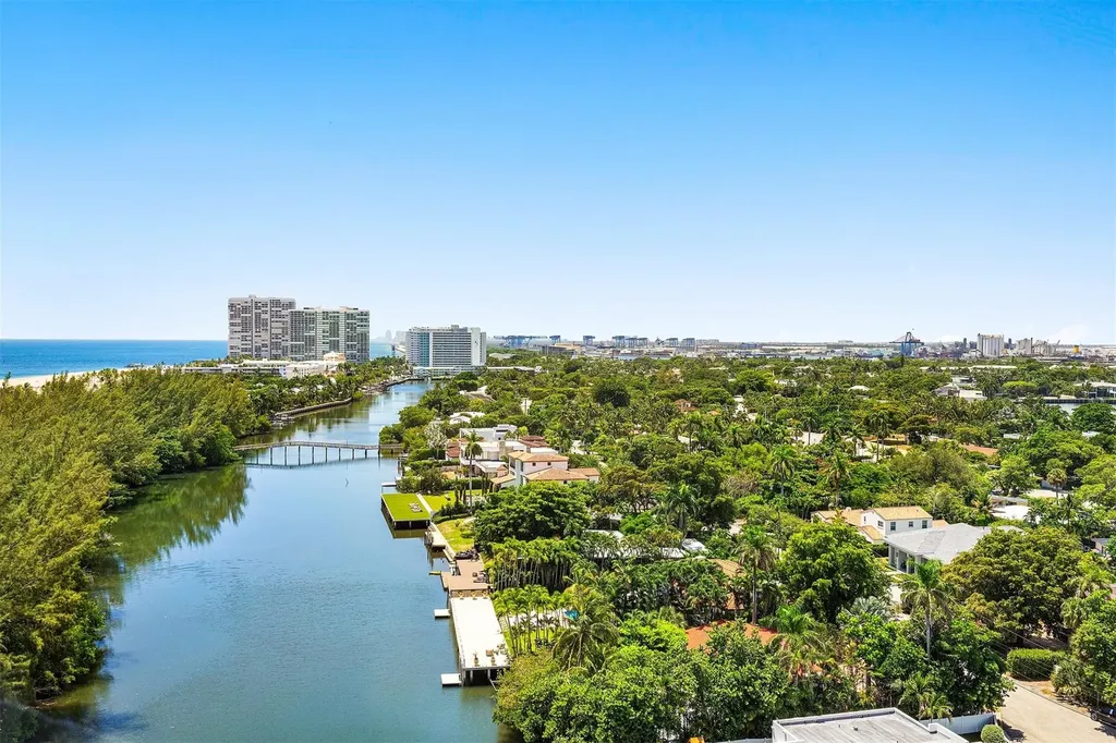 3000 Holiday Drive Fort Lauderdale FL 33316