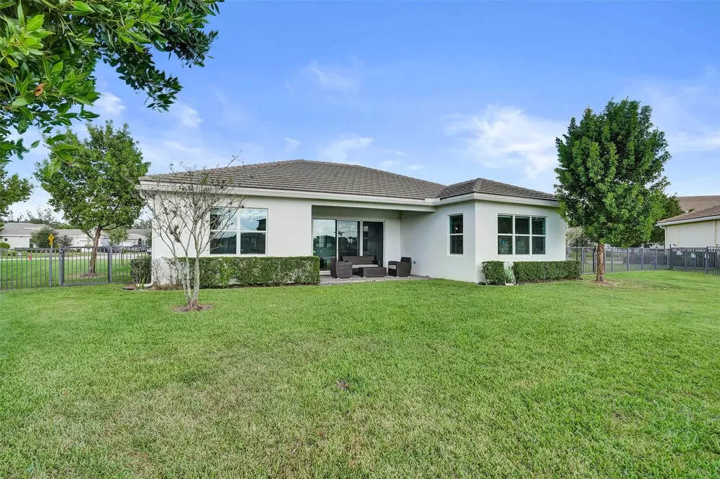 5975 Kingfisher Boulevard Westlake FL 33470