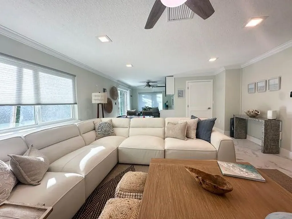 1820 Bel Air Avenue Pompano Beach FL 33062