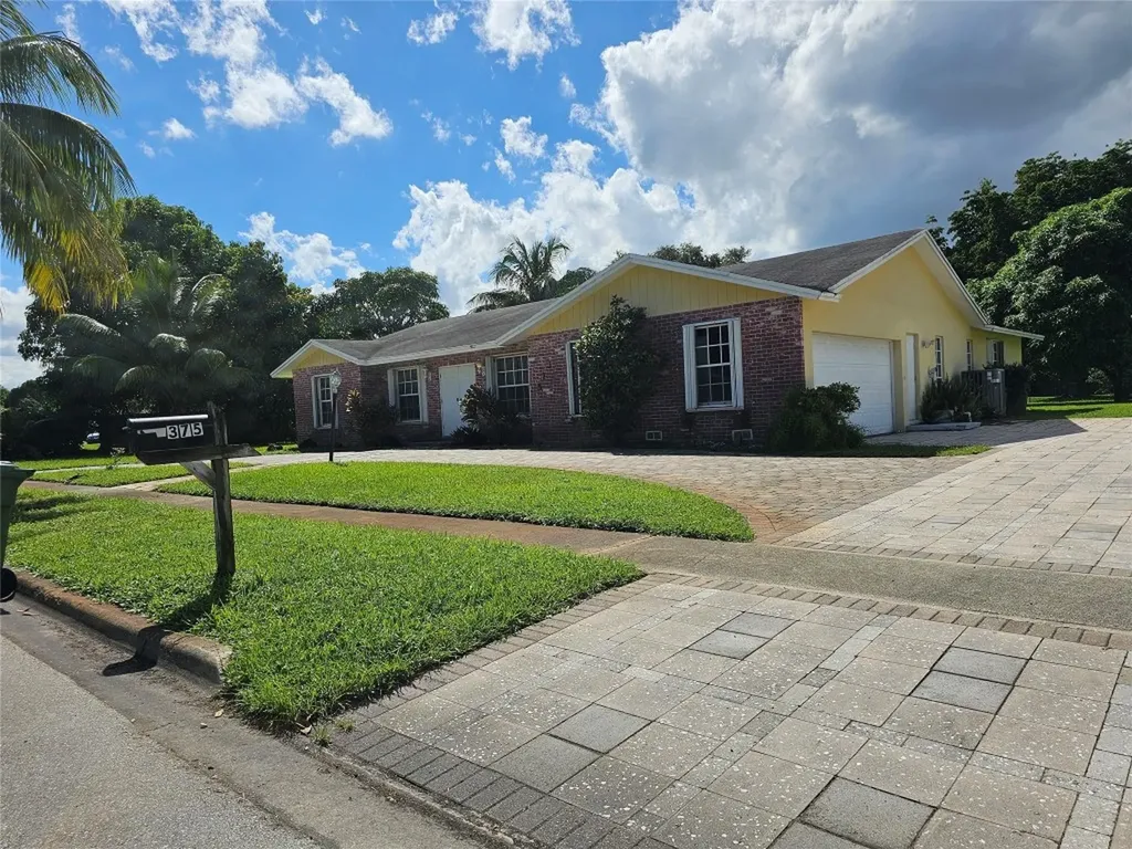 375 SW 66th Avenue Margate FL 33068