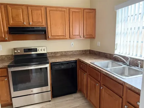 602 NE 38th Street Oakland Park FL 33334