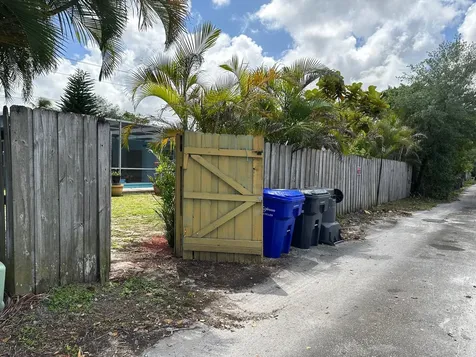 4201 Thomas Street Hollywood FL 33021