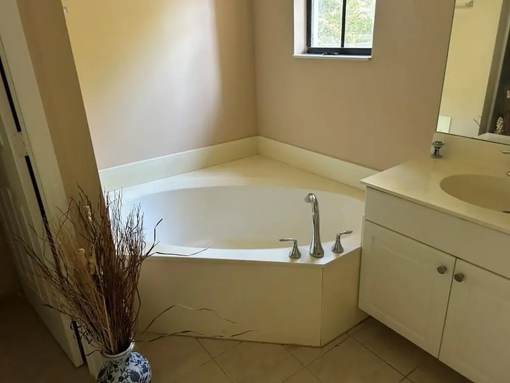 6132 Grand Cypress Circle Pompano Beach FL 33073