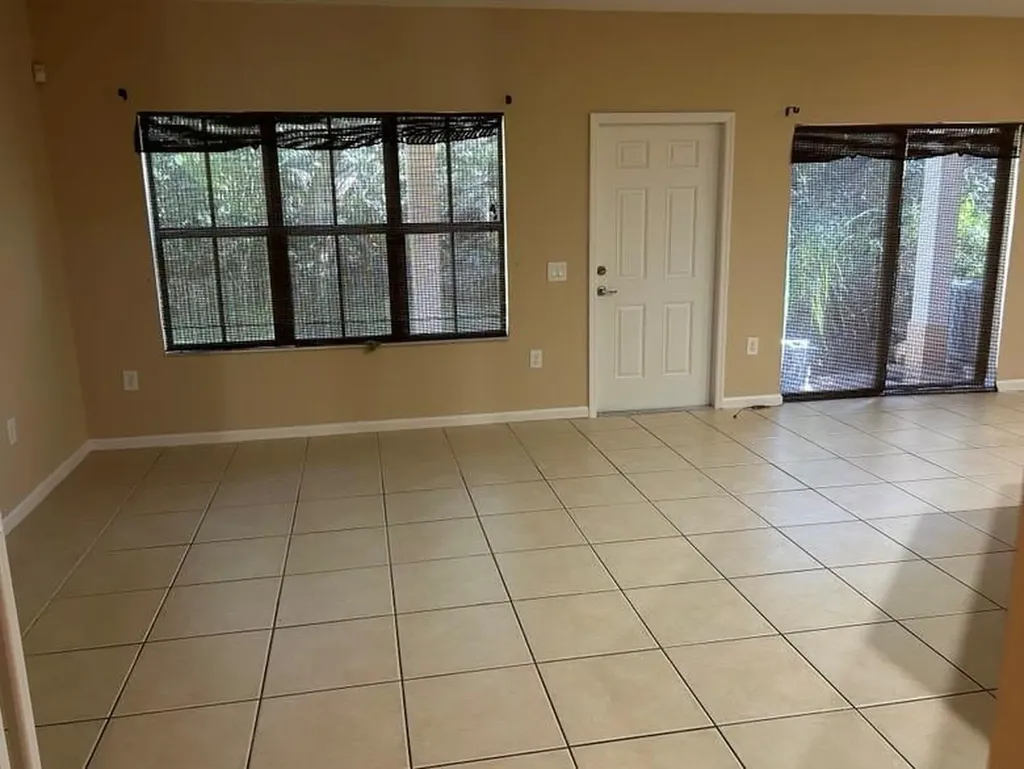 6132 Grand Cypress Circle Pompano Beach FL 33073