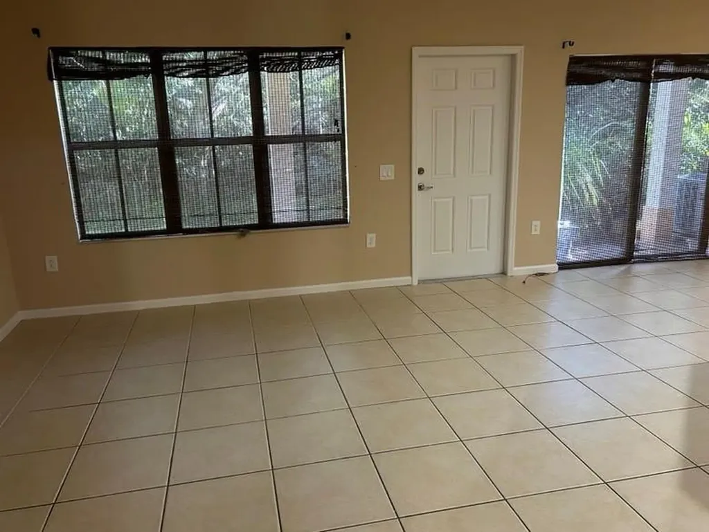 6132 Grand Cypress Circle Pompano Beach FL 33073
