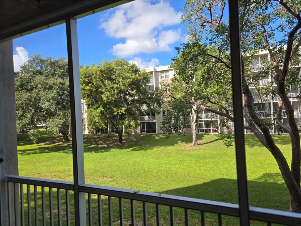 1100 NW 87th Avenue Coral Springs FL 33071