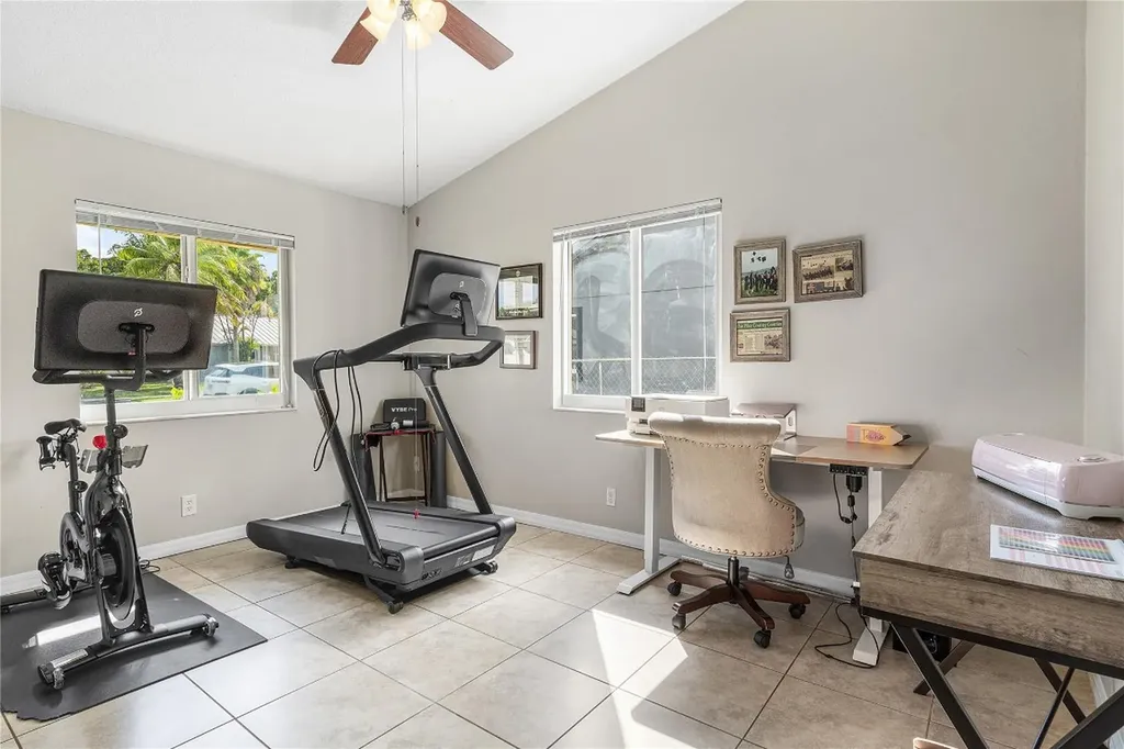 9661 Carousel Circle Boca Raton FL 33434