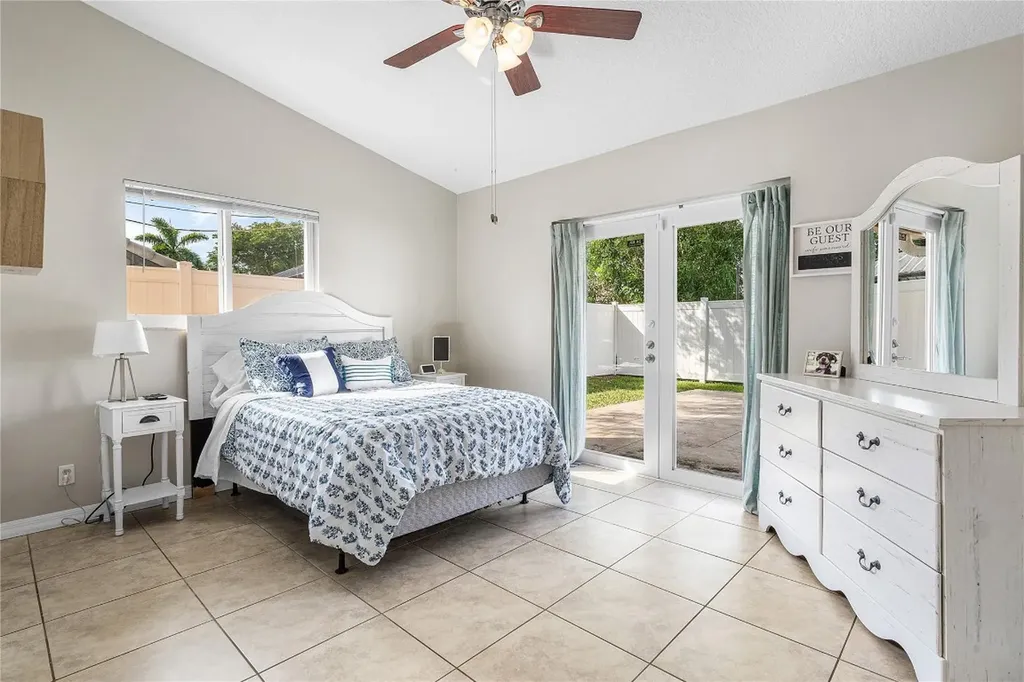 9661 Carousel Circle Boca Raton FL 33434