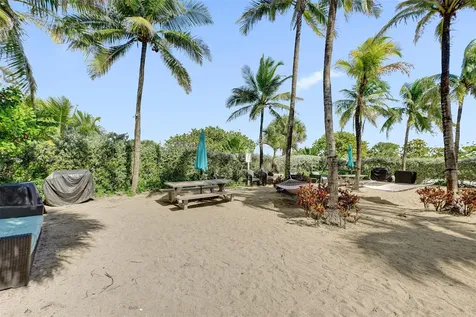 9172 Collins Avenue Surfside FL 33154