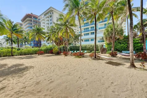 9172 Collins Avenue Surfside FL 33154