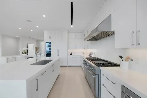 1813 N Fort Lauderdale Beach Boulevard Fort Lauderdale FL 33305