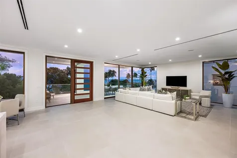 1813 N Fort Lauderdale Beach Boulevard Fort Lauderdale FL 33305