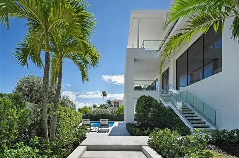 1813 N Fort Lauderdale Beach Boulevard Fort Lauderdale FL 33305