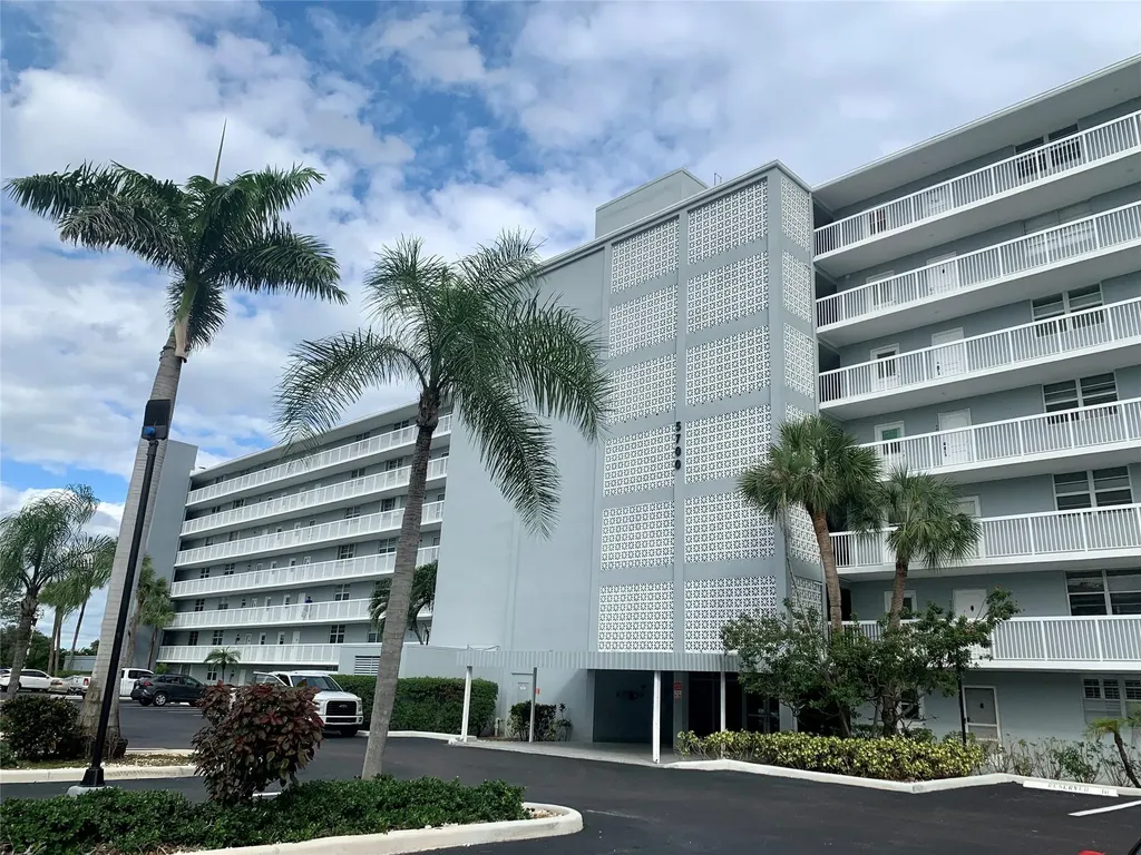 5700 NW 2nd Avenue Boca Raton FL 33487