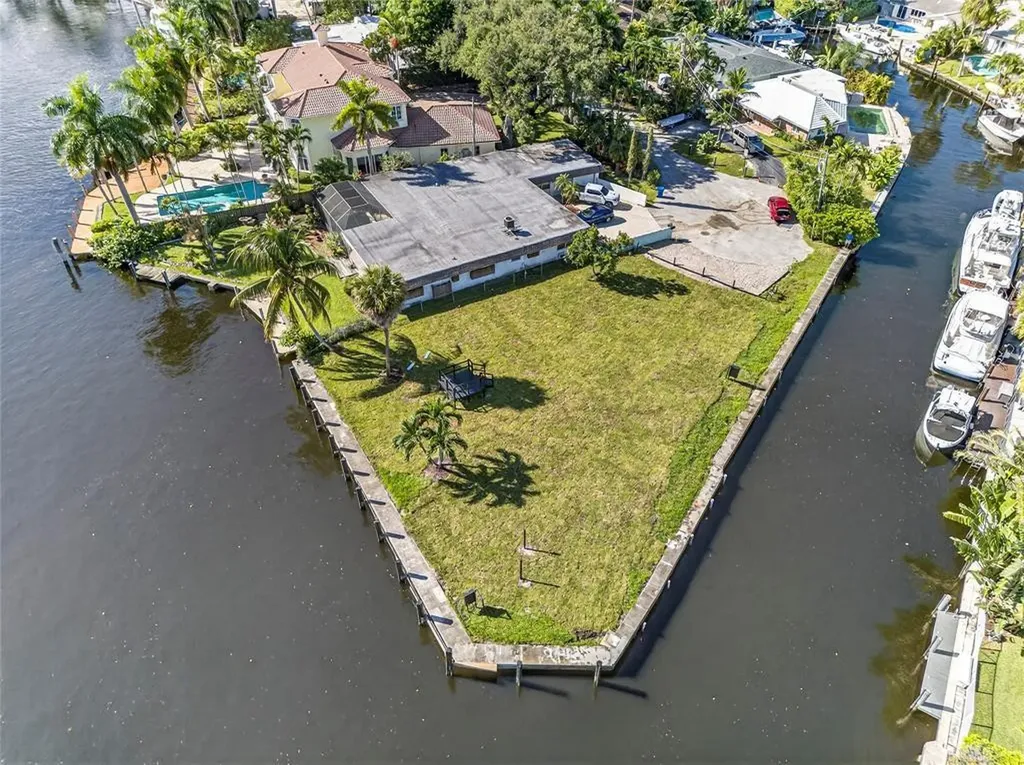 522 SW 9th Terrace Fort Lauderdale FL 33312