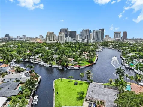 522 SW 9th Terrace Fort Lauderdale FL 33312