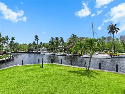 522 SW 9th Terrace Fort Lauderdale FL 33312