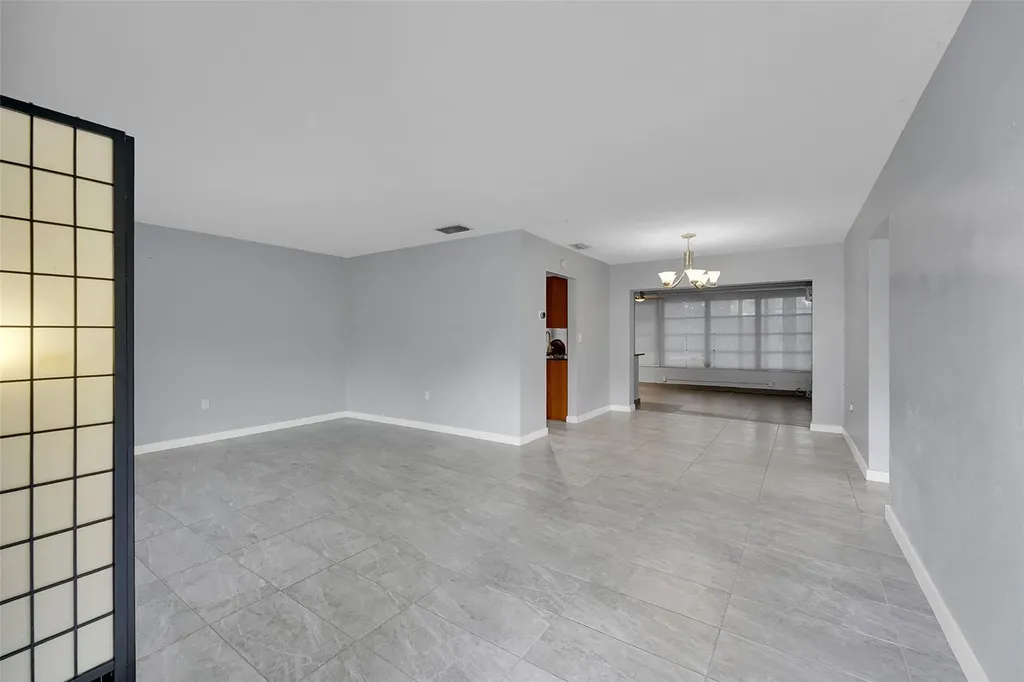 6501 NW 24th Court Sunrise FL 33313