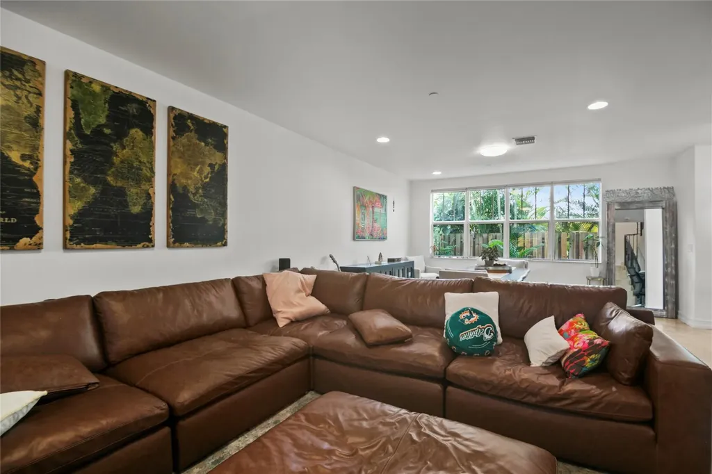 732 NE 15th Avenue Fort Lauderdale FL 33304