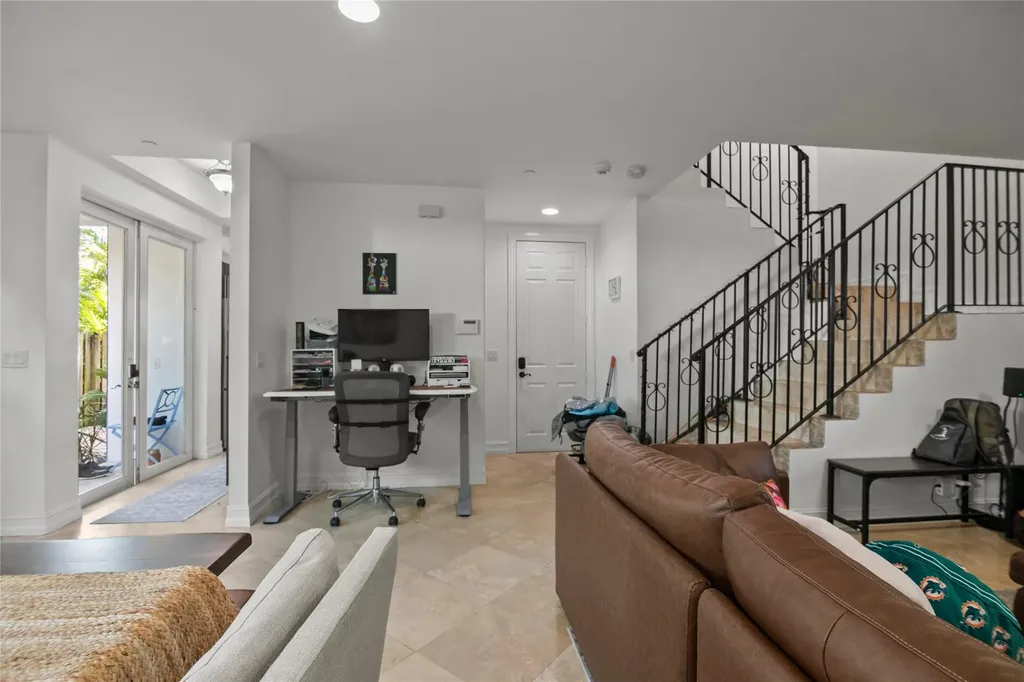 732 NE 15th Avenue Fort Lauderdale FL 33304